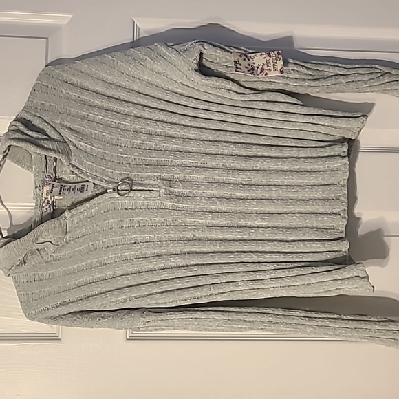 Pink Republic Sweaters - PINK REPUBLIC BRAND JUNIOR WOMEN'S SWEATER MINT GREEN SIZE SMALL